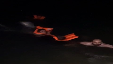 Artvin’de tur teknesi battı; yaralanan 5 kişiyi balıkçılar kurtardı 