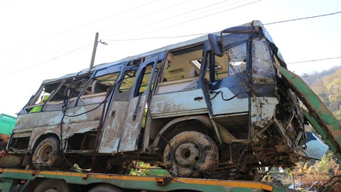 Büşra'nın öldüğü, 18 öğrencinin de yaralandığı kazadaki servis aracı iade edildi