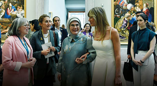 Emine Erdoğan, İspanya Başbakanı Sanchez’in eşiyle Prado Müzesi’ni gezdi