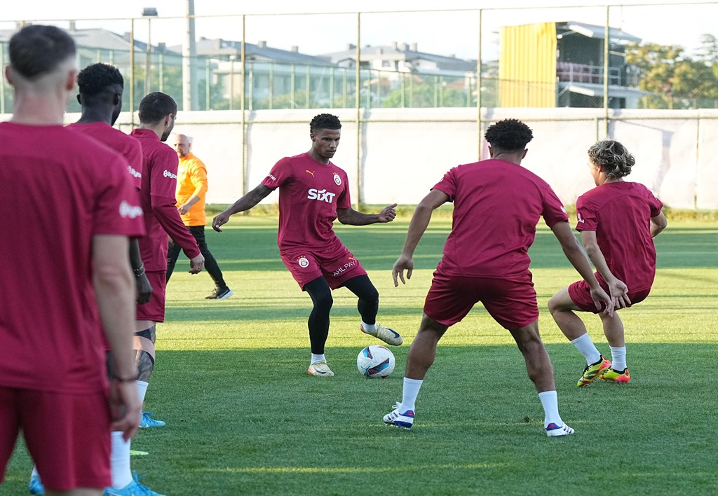 Galatasaray, Fenerbahçe derbisinin hazırlıklarını tamamladı