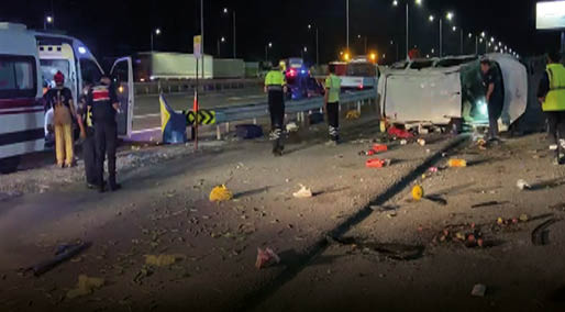 Sarıyer Kuzey Marmara Otoyolu'nda hafif ticari araç devrildi: 1 ölü, 5 yaralı